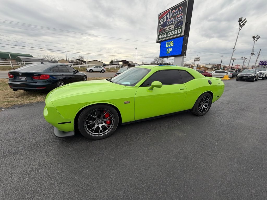 Used 2015 Dodge Challenger SRT w/ Technology Group image 7