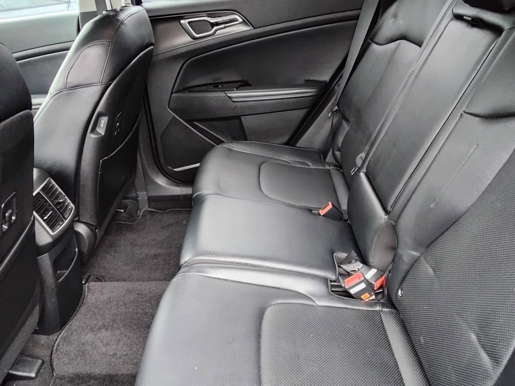 Used 2023 Kia Sportage EX image 10