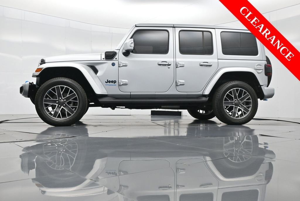 Used 2022 Jeep Wrangler Unlimited Sahara image 56