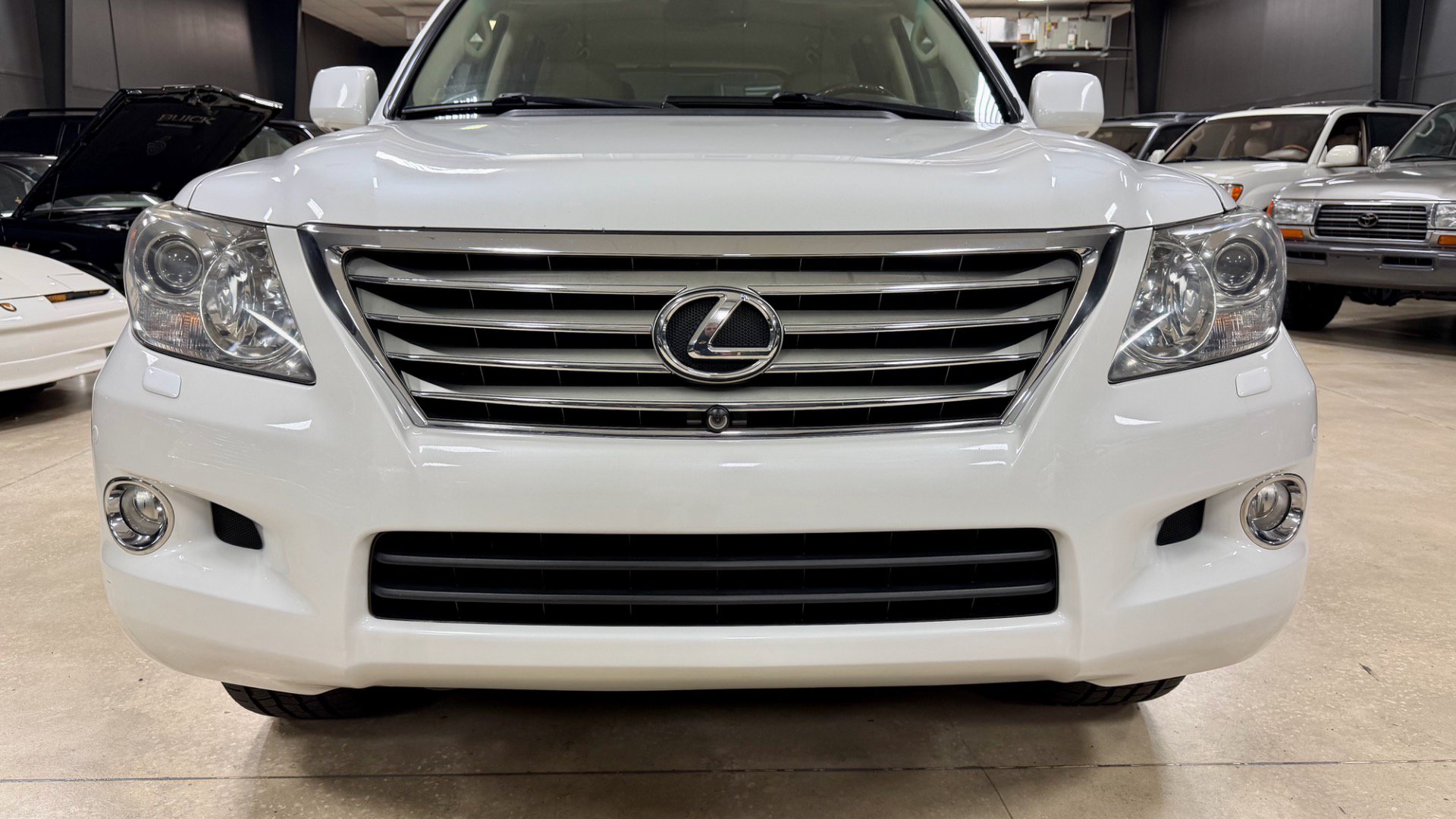Used 2009 Lexus LX 570 4WD image 11
