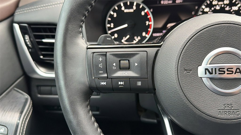 Used 2021 Nissan Rogue SV w/ Premium Package image 25