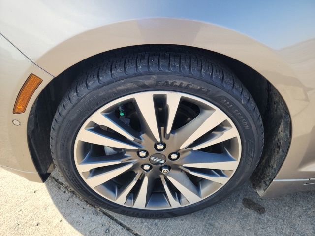 Used 2020 Lincoln MKZ Reserve w/ Elements Package image 3