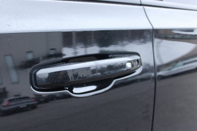 Used 2023 Chevrolet Tahoe RST w/ RST Performance Edition image 9