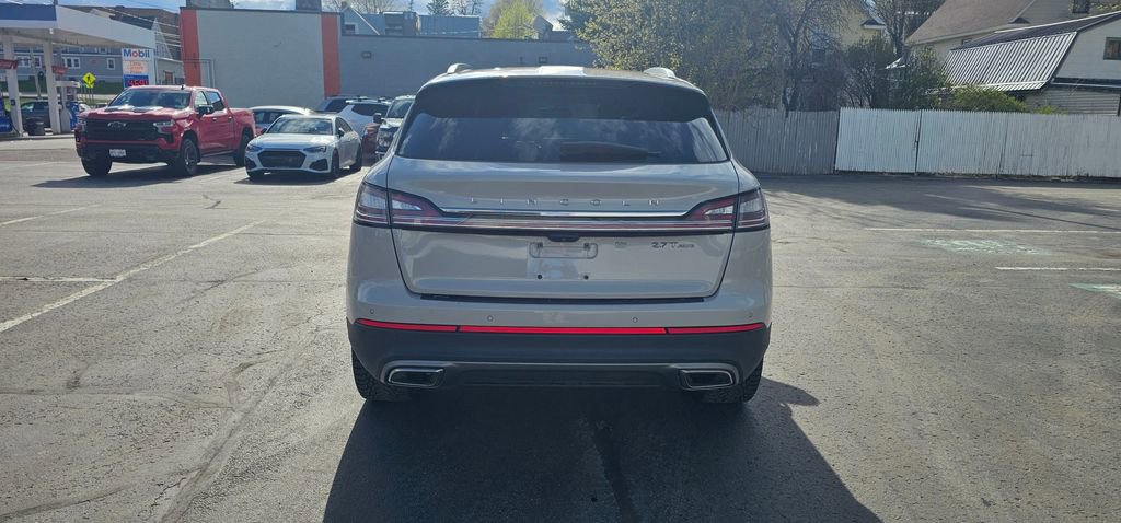 Used 2020 Lincoln Nautilus Reserve w/ Equipment Group 201A AWD/4WD image 5