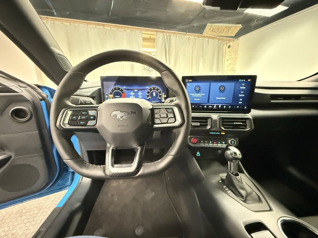 Used 2024 Ford Mustang Coupe image 22