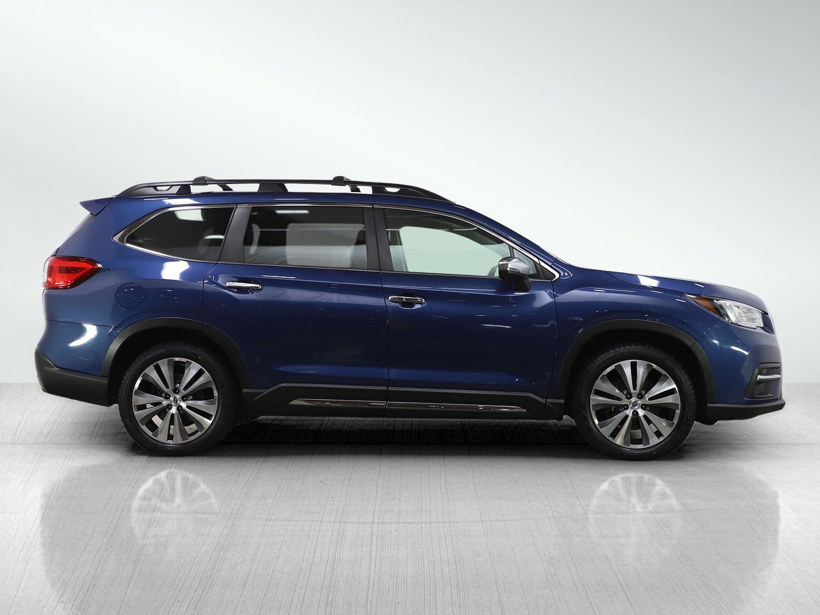 Used 2019 Subaru Ascent Touring w/ Popular Package #3 image 6