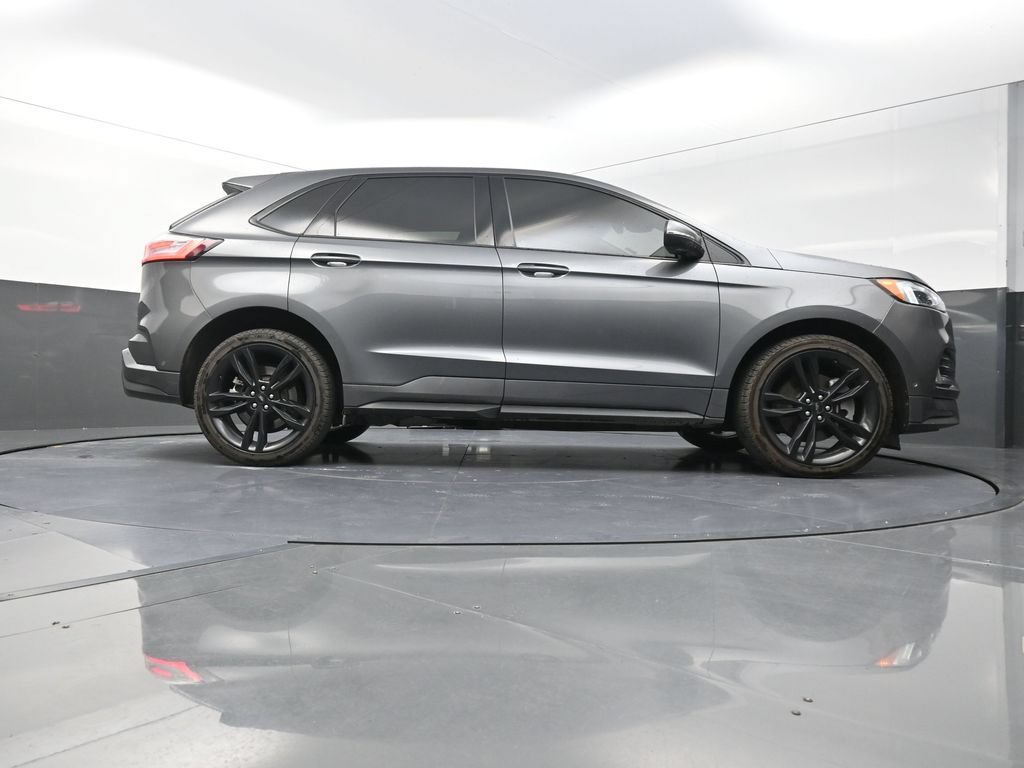 Used 2022 Ford Edge ST w/ Equipment Group 401A AWD/4WD image 31