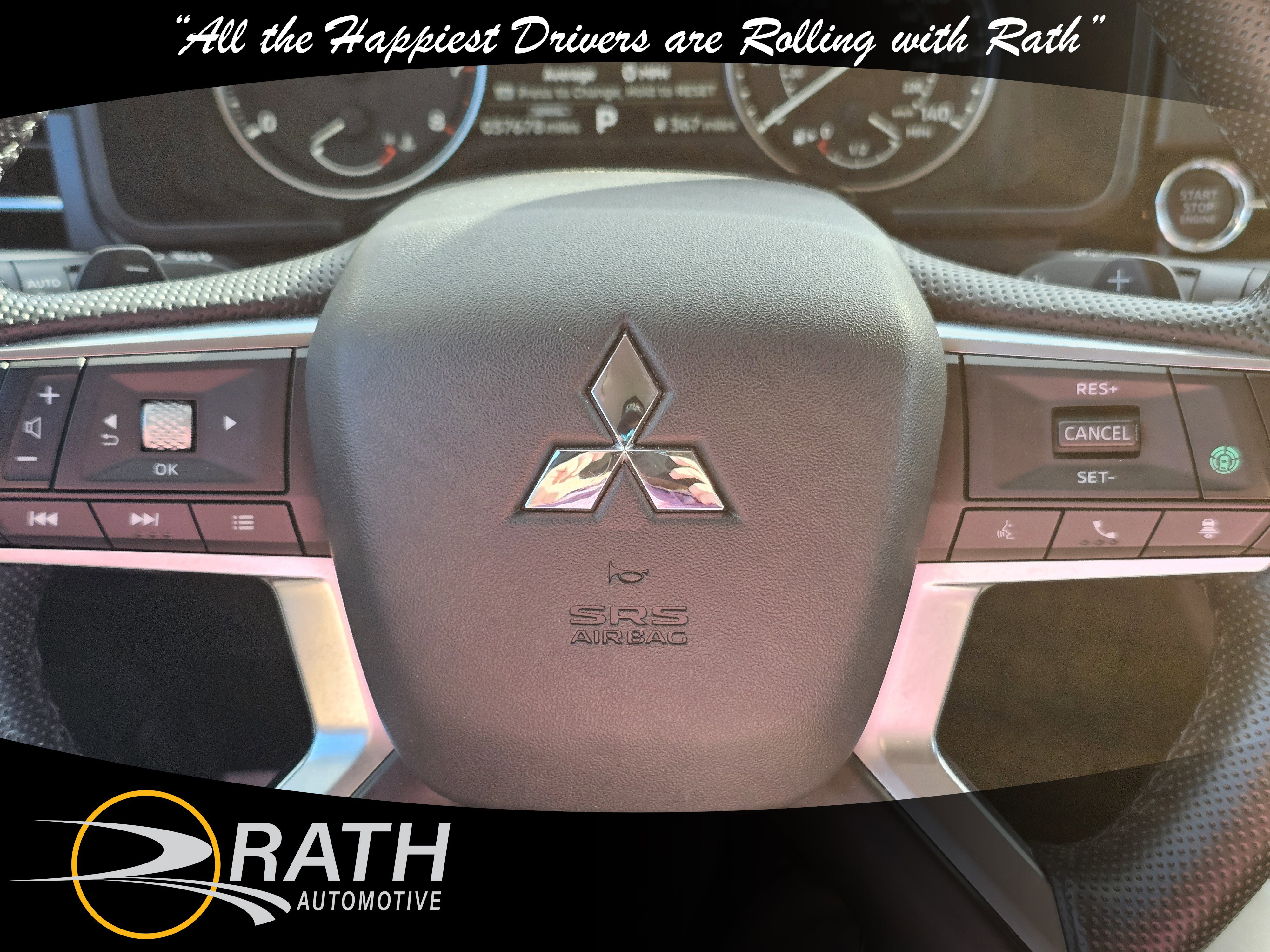 Used 2024 Mitsubishi Outlander SE image 13