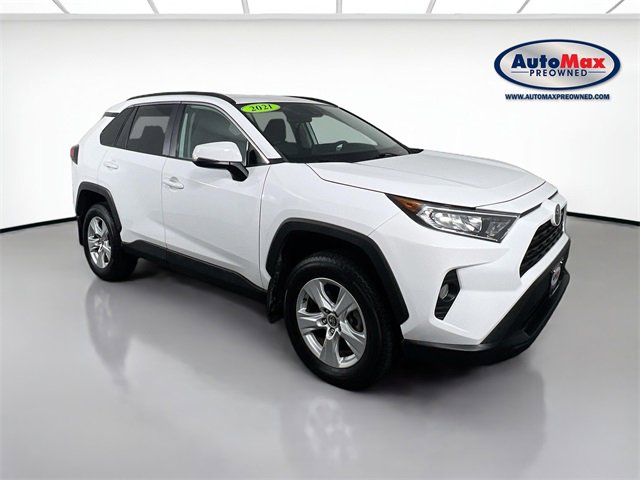 Used 2021 Toyota RAV4 XLE image 1