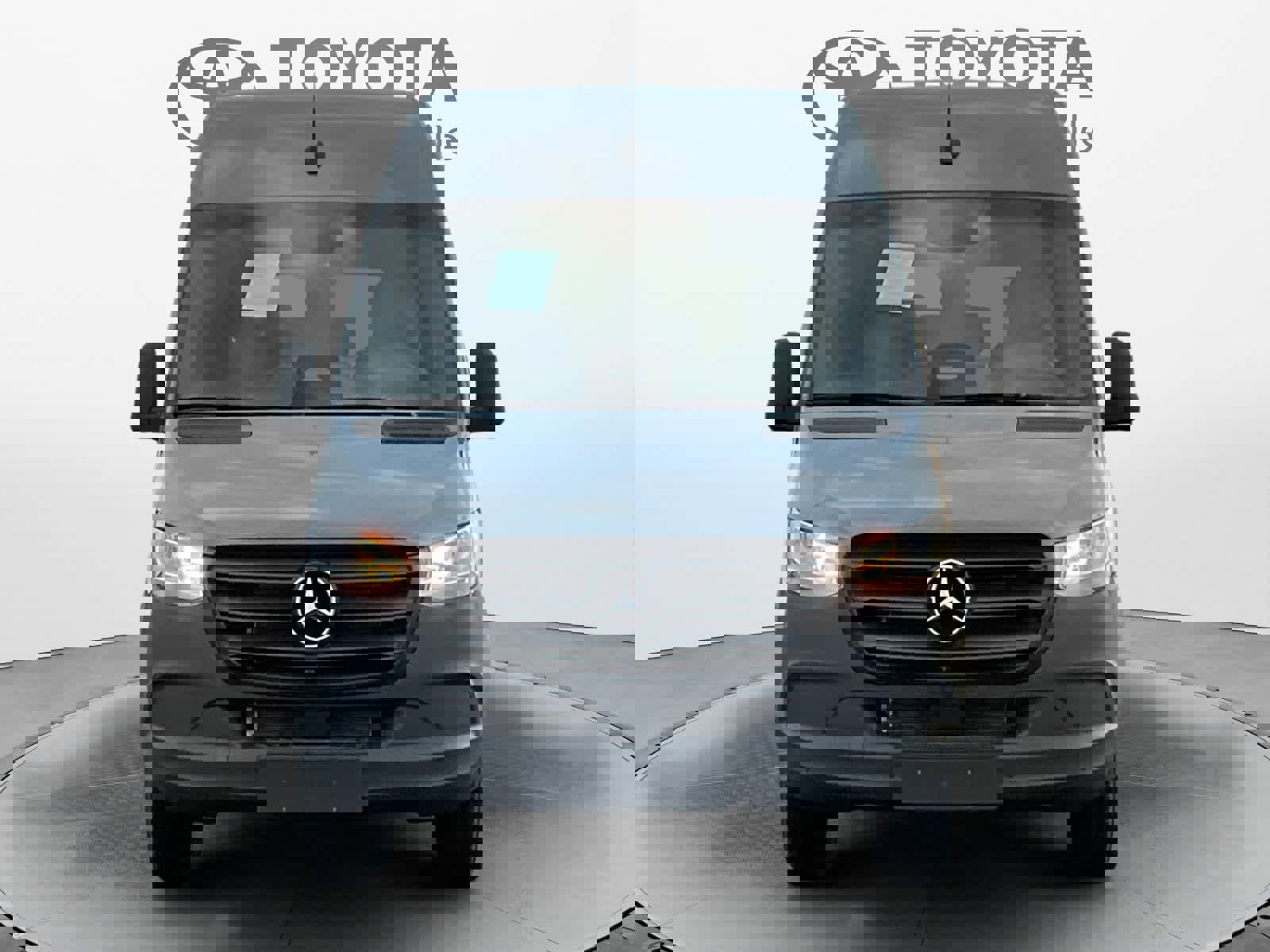 Used 2025 Mercedes-Benz Sprinter 2500 image 9