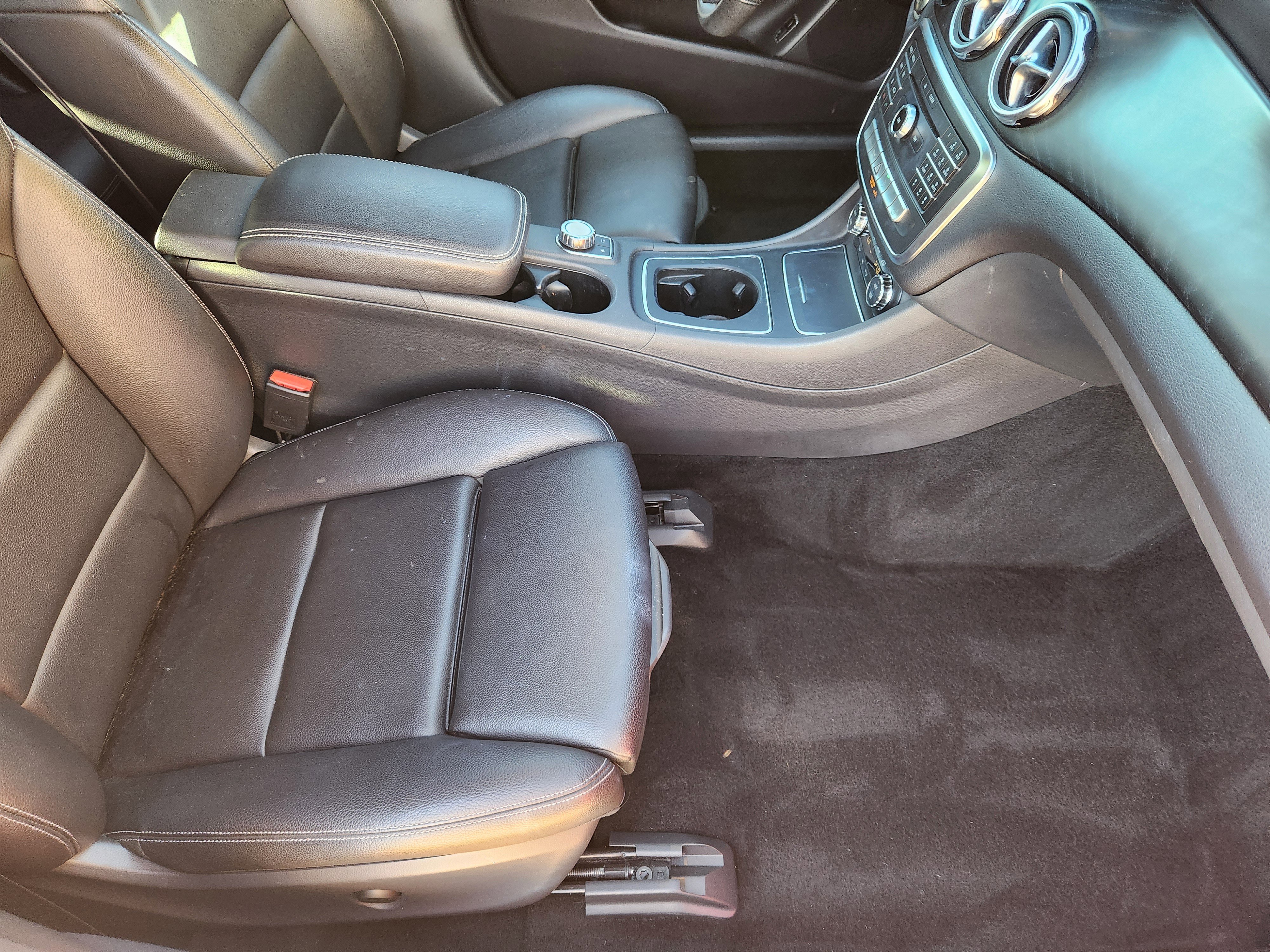 Used 2019 Mercedes-Benz GLA 250 image 14