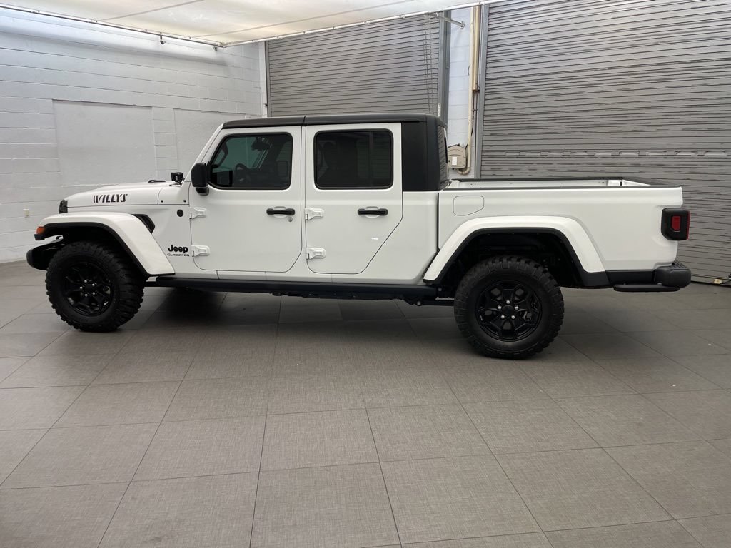 Certified 2021 Jeep Gladiator Sport AWD/4WD image 8