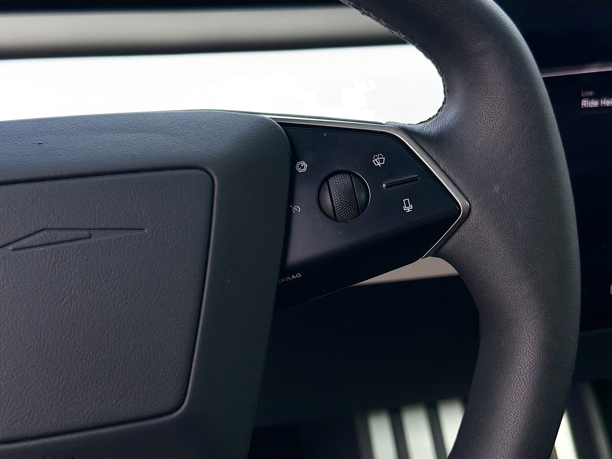 Used 2024 Tesla Cybertruck AWD Crew Cab image 36