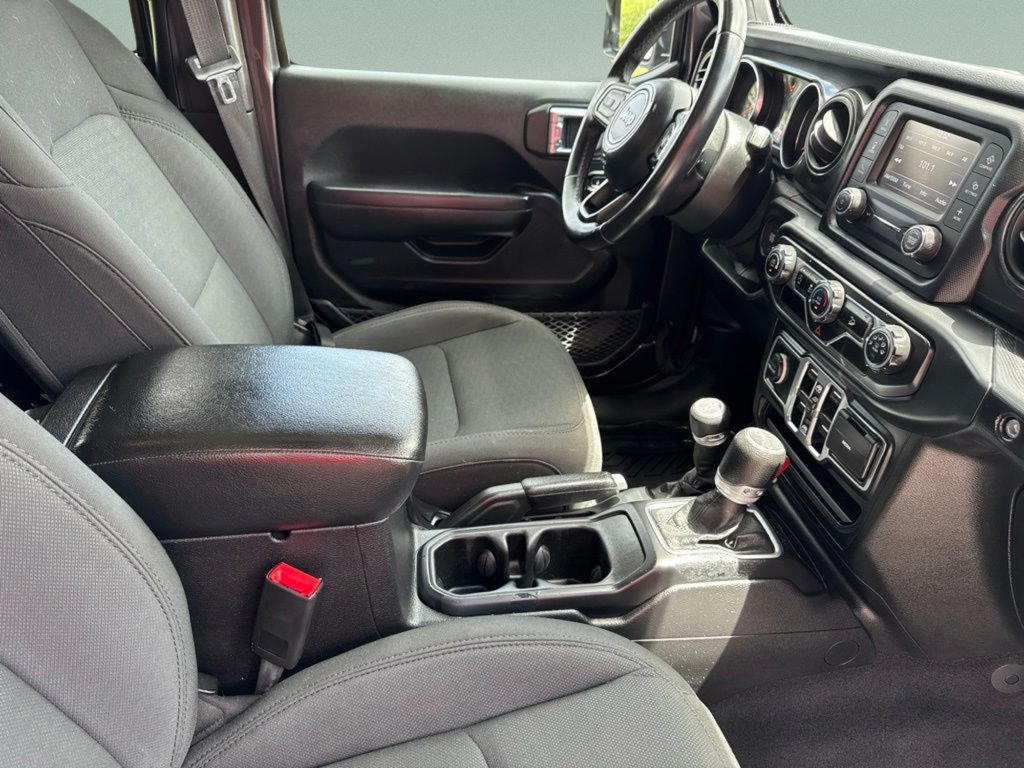 Used 2020 Jeep Wrangler Unlimited Sport AWD/4WD image 35