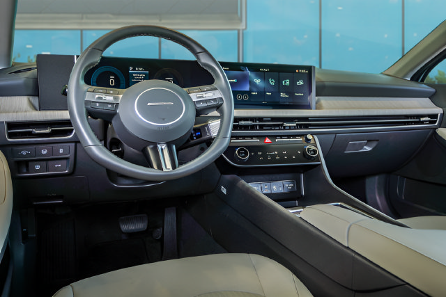 Certified 2025 Hyundai Sonata SEL FWD image 12