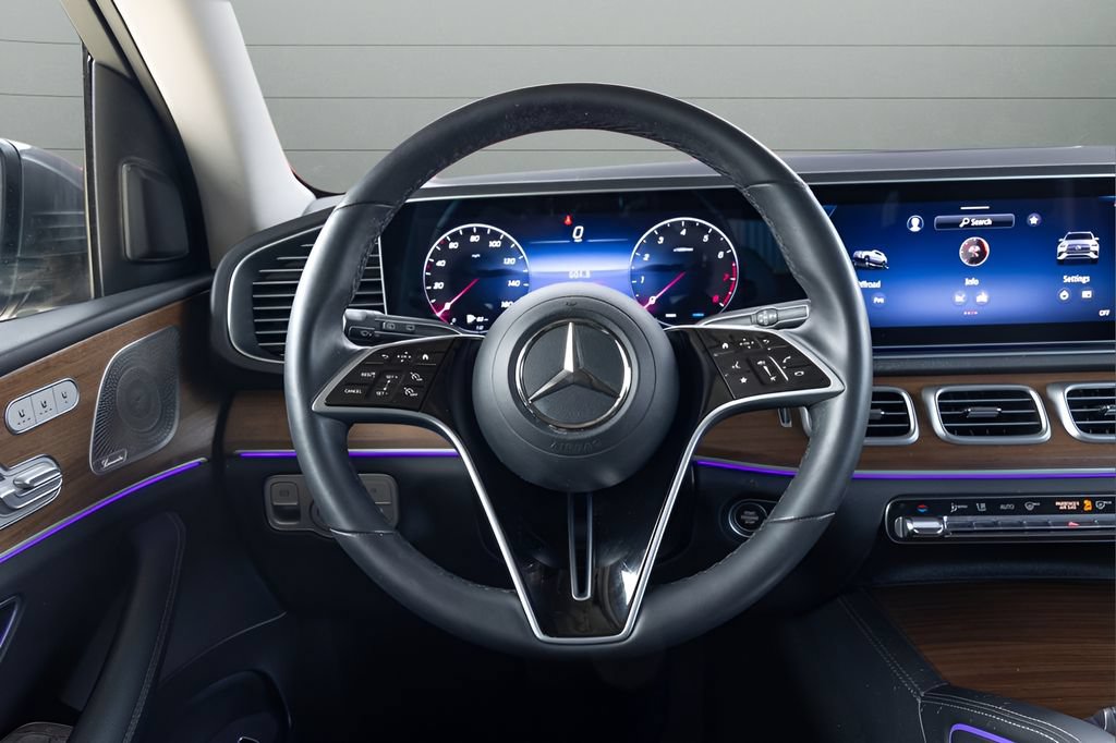 Used 2024 Mercedes-Benz GLE 350 4MATIC image 30