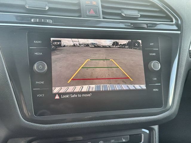 Used 2024 Volkswagen Tiguan SE FWD image 14