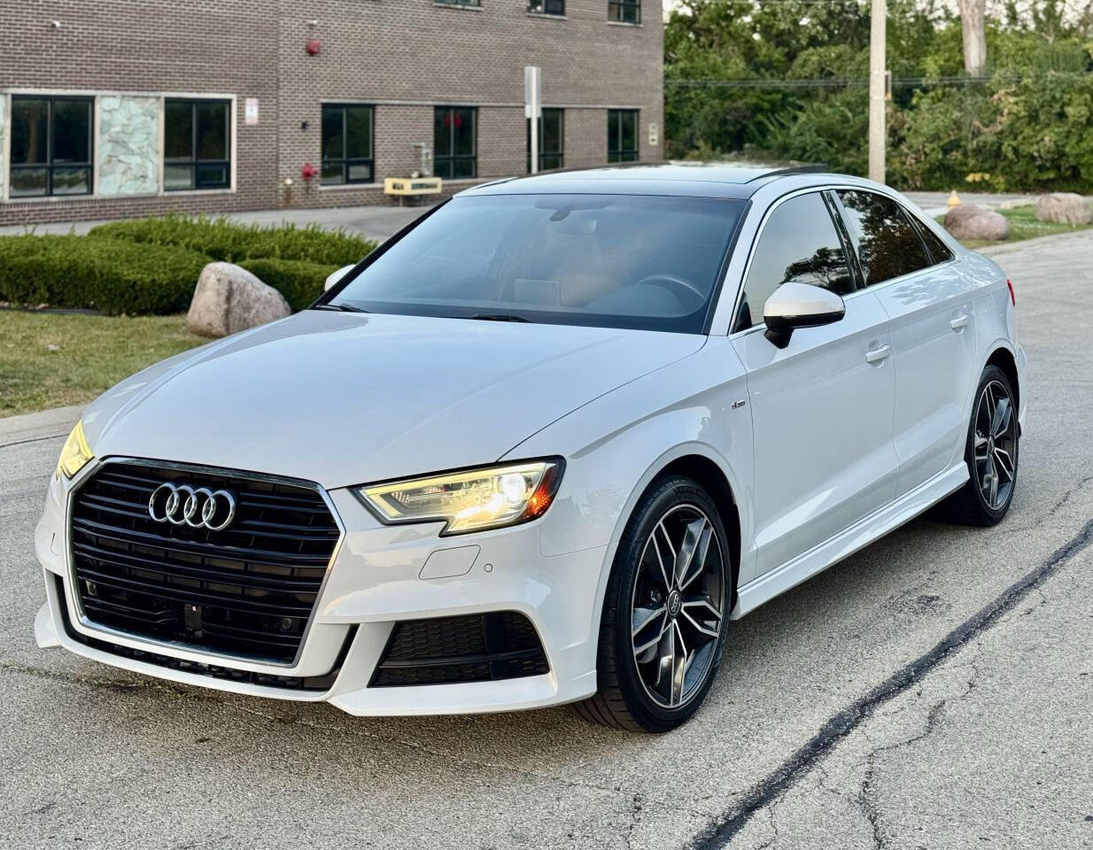 Used 2017 Audi A3 2.0T Premium Plus w/ Premium Plus Package image 3