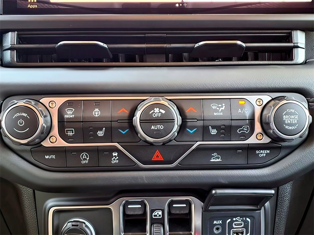 New 2025 Jeep Wrangler Sahara w/ Technology Group image 11