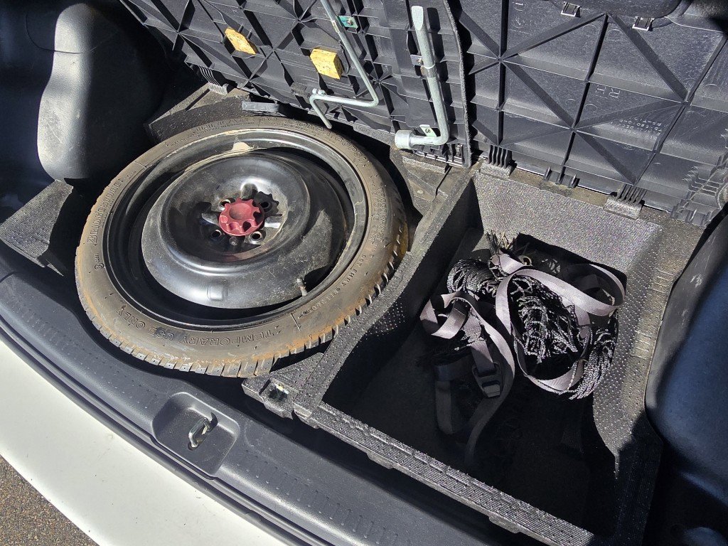 Used 2006 Scion xB image 29