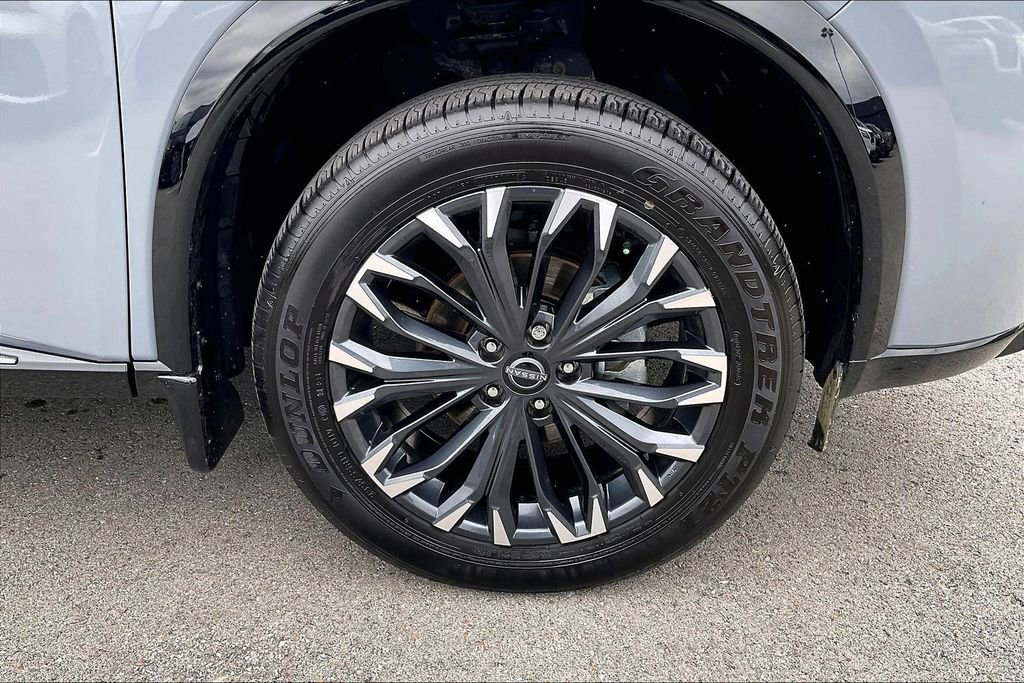 Used 2025 Nissan Rogue Platinum AWD/4WD image 11
