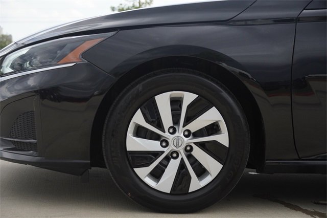 Used 2025 Nissan Altima 2.5 S image 5