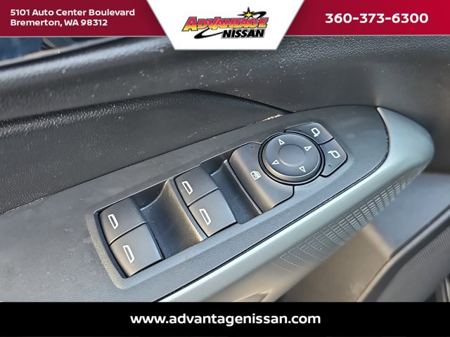 Used 2024 Chevrolet Trax RS FWD image 9