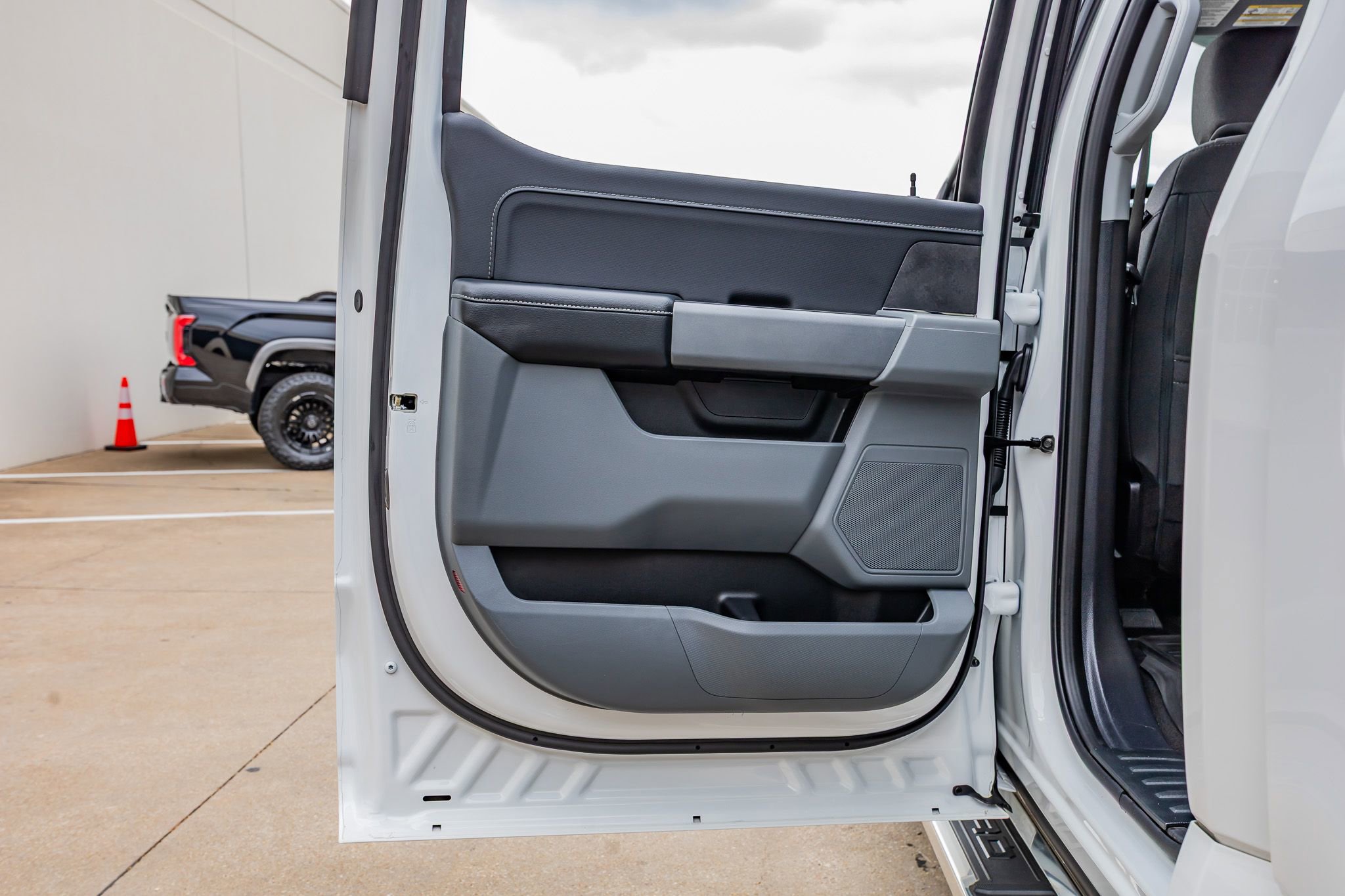 Used 2024 Ford F150 XLT w/ Equipment Group 302A MID AWD/4WD image 38