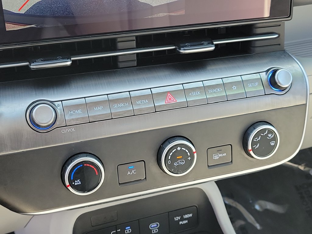 Used 2025 Hyundai Kona SE FWD image 22