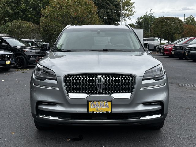 Certified 2023 Lincoln Aviator Reserve w/ Elements Package Plus AWD/4WD image 2