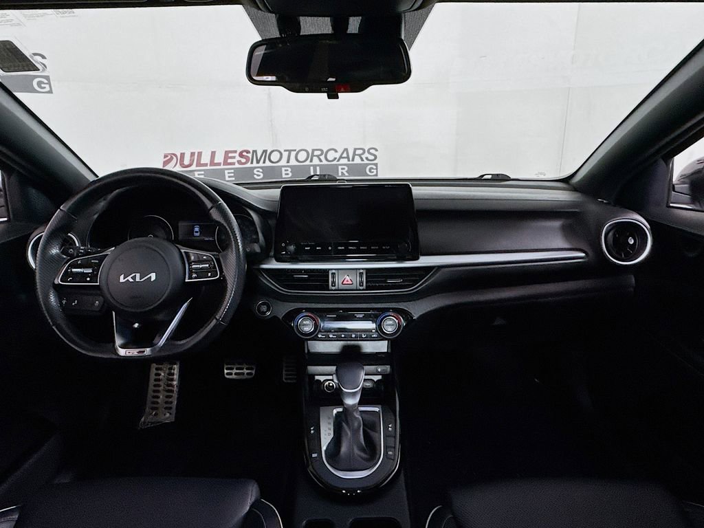 Used 2023 Kia Forte GT-Line w/ GT-Line Premium Package image 30