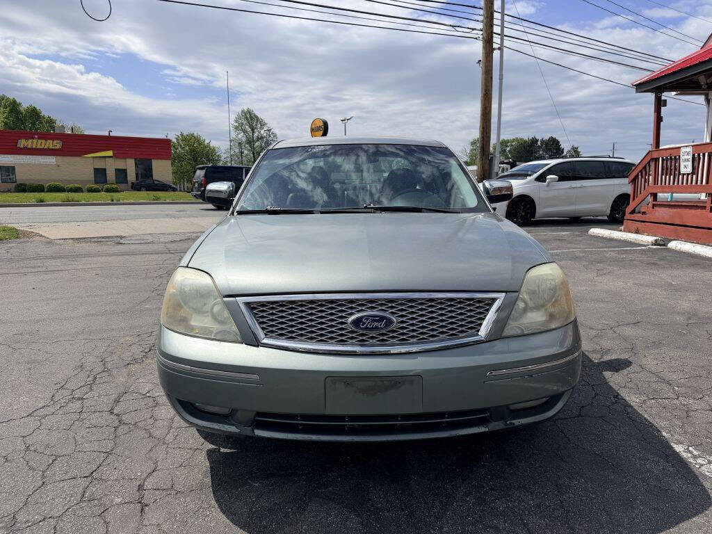 Used 2005 Ford Five Hundred Limited FWD image 2