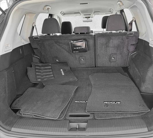 Used 2023 Nissan Rogue S image 8