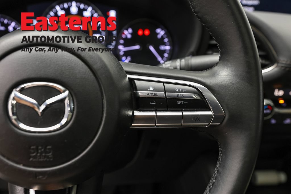 Used 2023 MAZDA MAZDA3 s FWD image 17