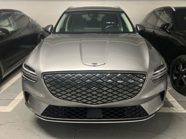 Used 2023 Genesis Electrified GV70 AWD/4WD image 6