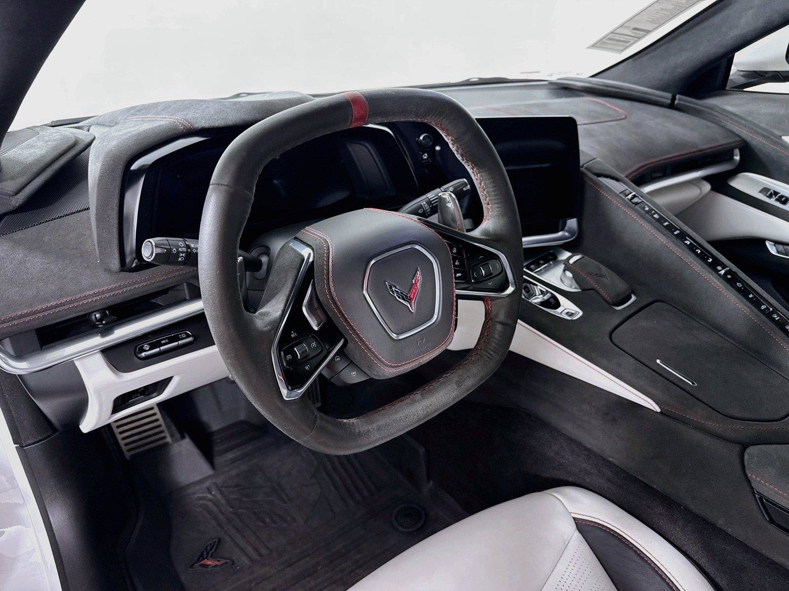 Used 2023 Chevrolet Corvette Stingray Premium Conv RWD image 4