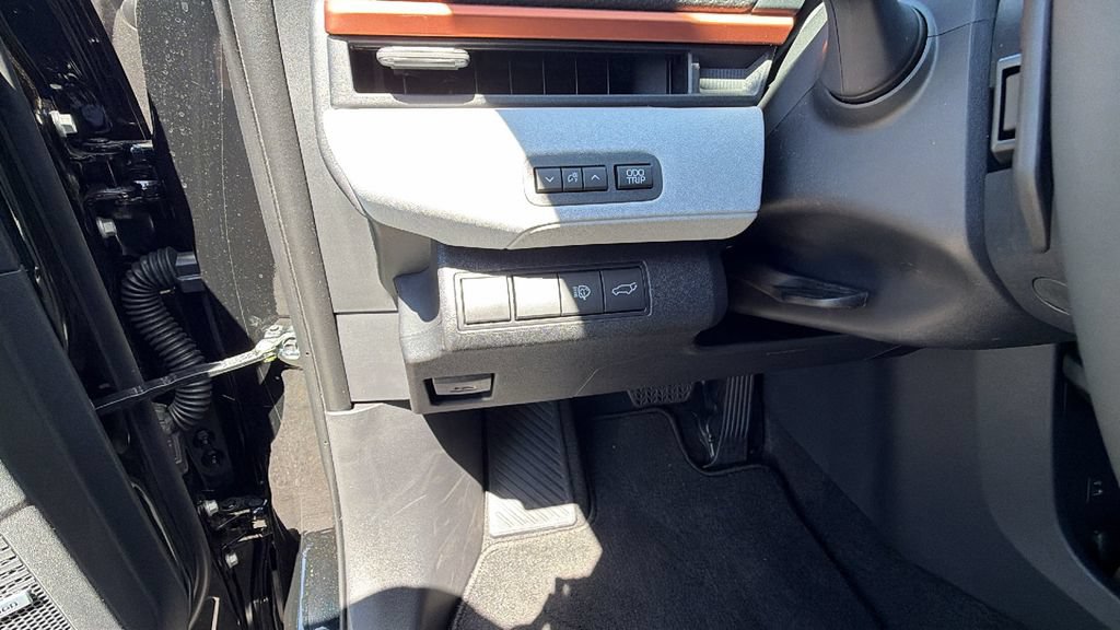 New 2026 Subaru Uncharted AWD image 31