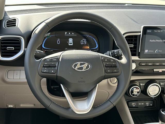 New 2026 Hyundai Venue SEL FWD image 7
