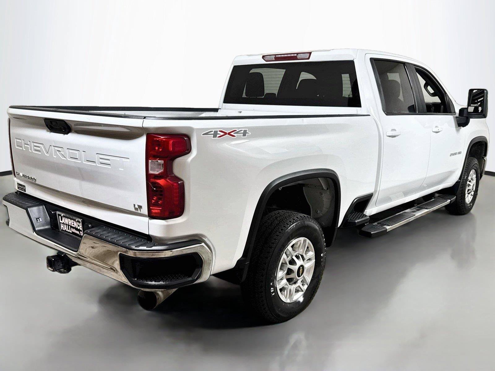 Used 2025 Chevrolet Silverado 2500 LT w/ Convenience Package AWD/4WD image 4