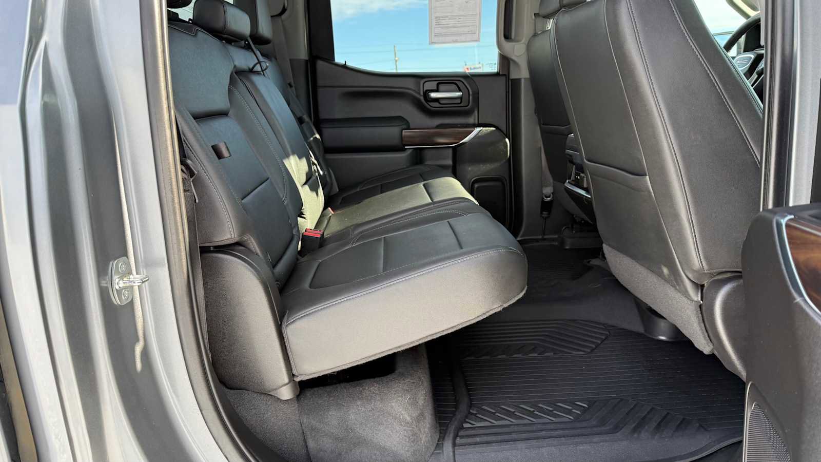 Used 2022 GMC Sierra 1500 SLT w/ SLT Convenience Package image 11