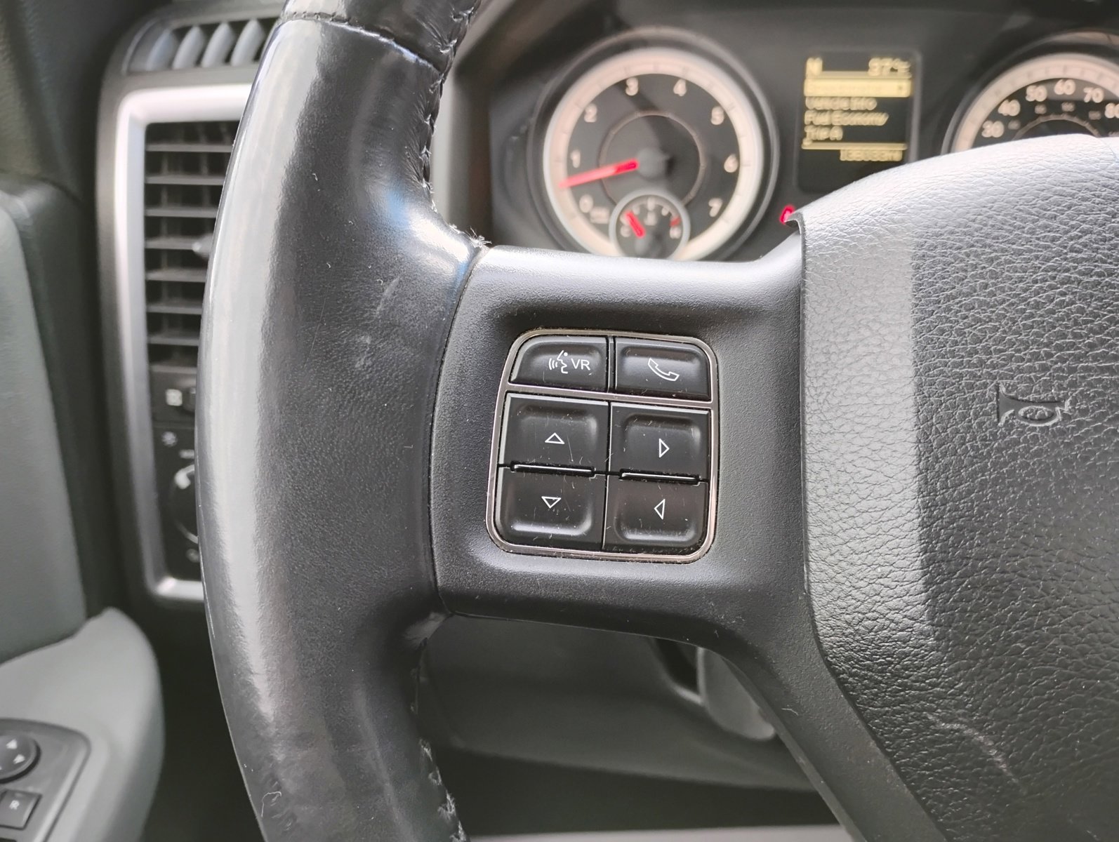 Used 2014 RAM 1500 Big Horn image 8