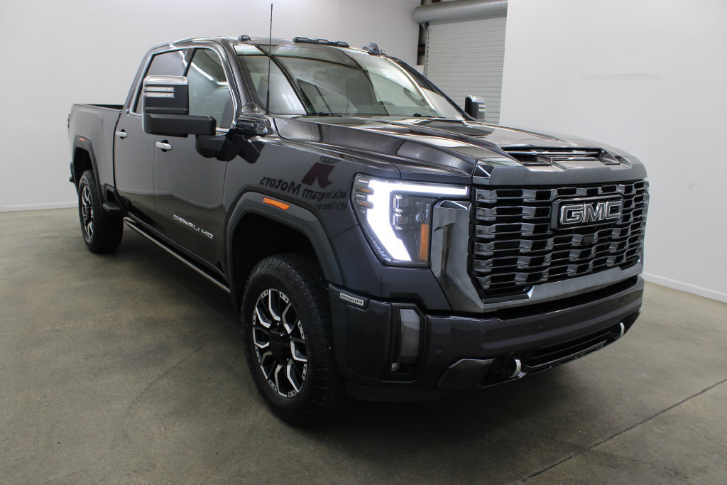 Used 2024 GMC Sierra 2500 Denali Ultimate AWD/4WD image 6
