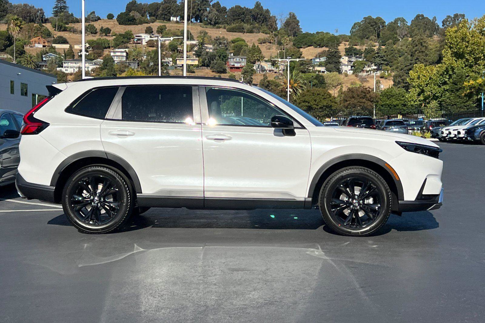 New 2026 Honda CR-V Sport Touring image 2