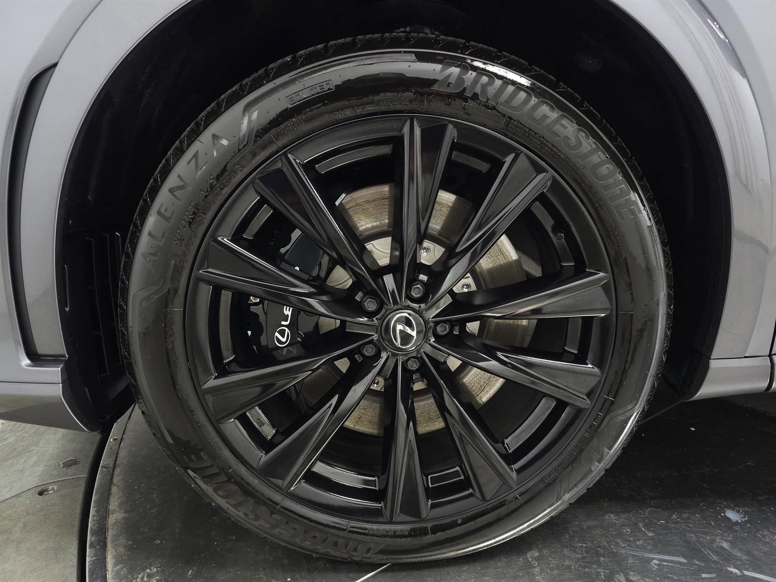 Used 2023 Lexus RX 500h F Sport w/ Accessory Package (Z1) image 13