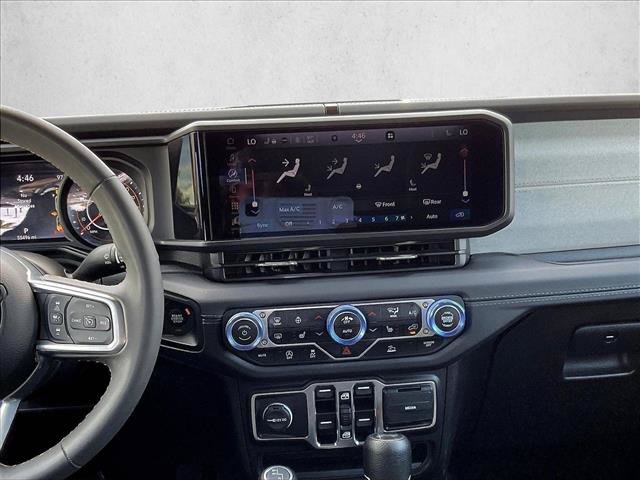 Used 2024 Jeep Wrangler Unlimited Sahara AWD/4WD image 8