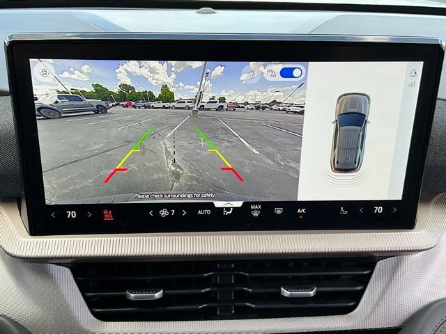 Used 2025 Ford Explorer Active w/ Active Comfort Package RWD image 29