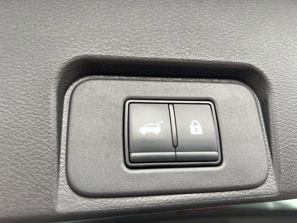 Certified 2024 Nissan Rogue SV image 14