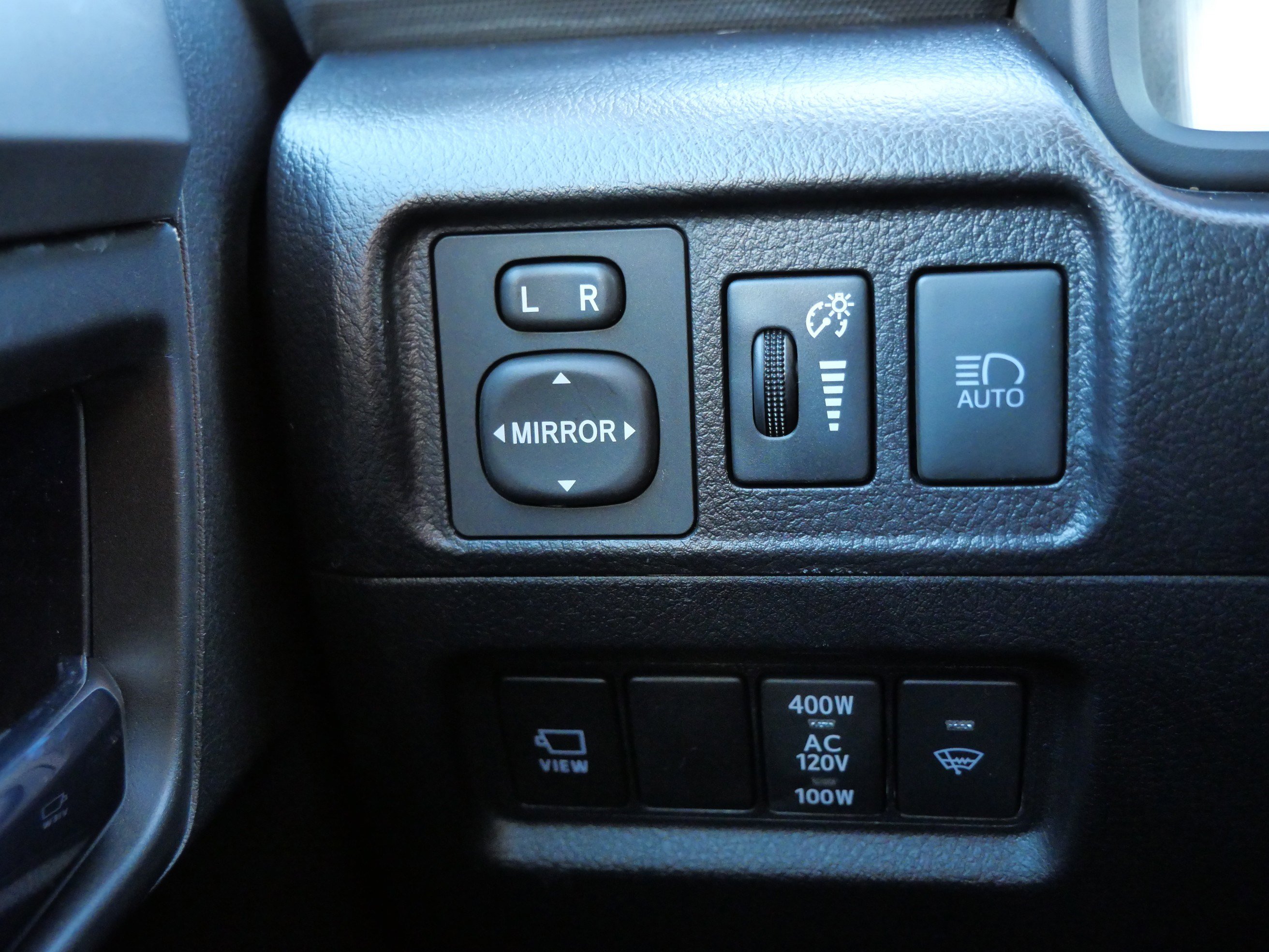 Used 2023 Toyota 4Runner Limited image 32