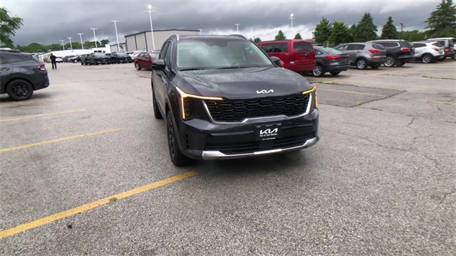 New 2025 Kia Sorento S image 5