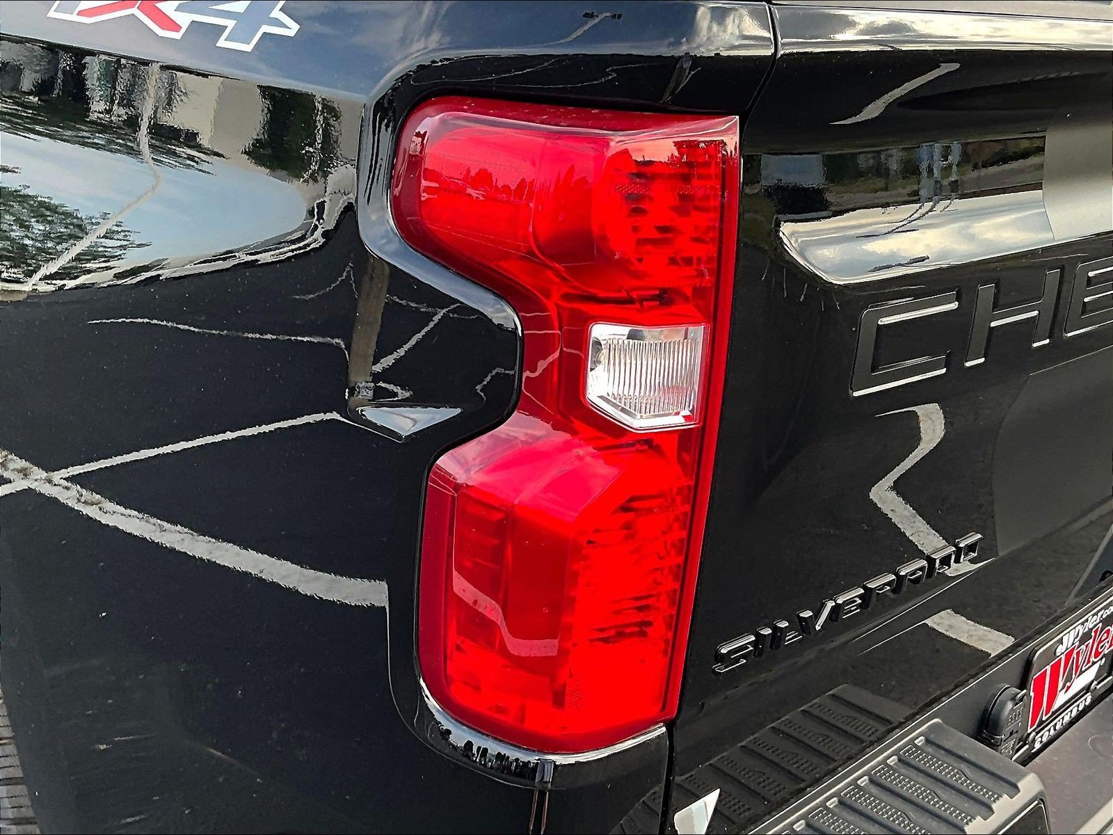 New 2026 Chevrolet Silverado 1500 Custom w/ Rally Edition AWD/4WD image 15